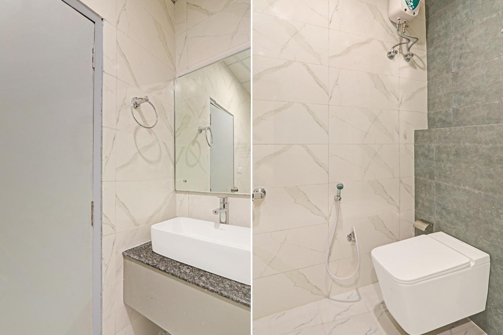 Super Townhouse Hotel Impact Chinhat Buitenkant foto